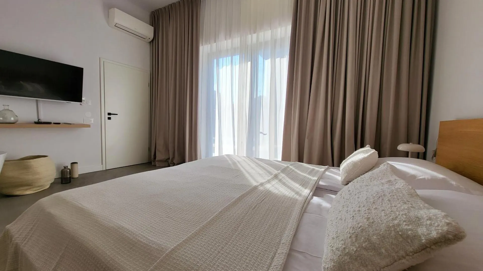 Firefly Luxury Apartment With Private Whirlpool Zadar 0*,  Croatia